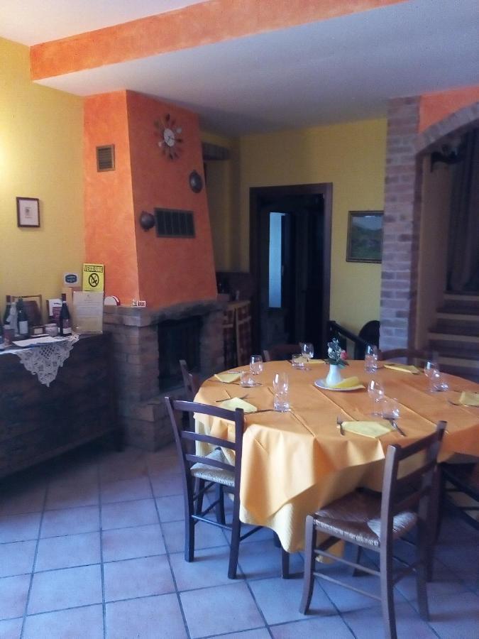Agriturismo San Martino Castiglione Tinella Exterior photo