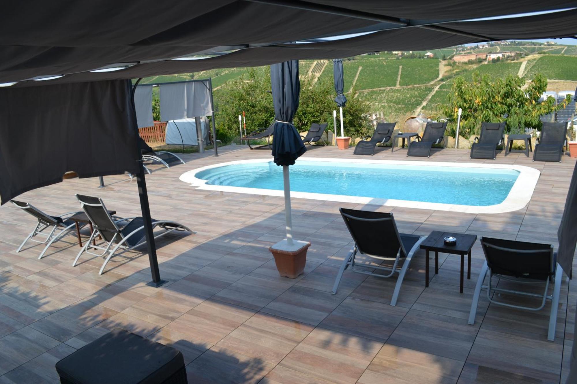 Agriturismo San Martino Castiglione Tinella Exterior photo