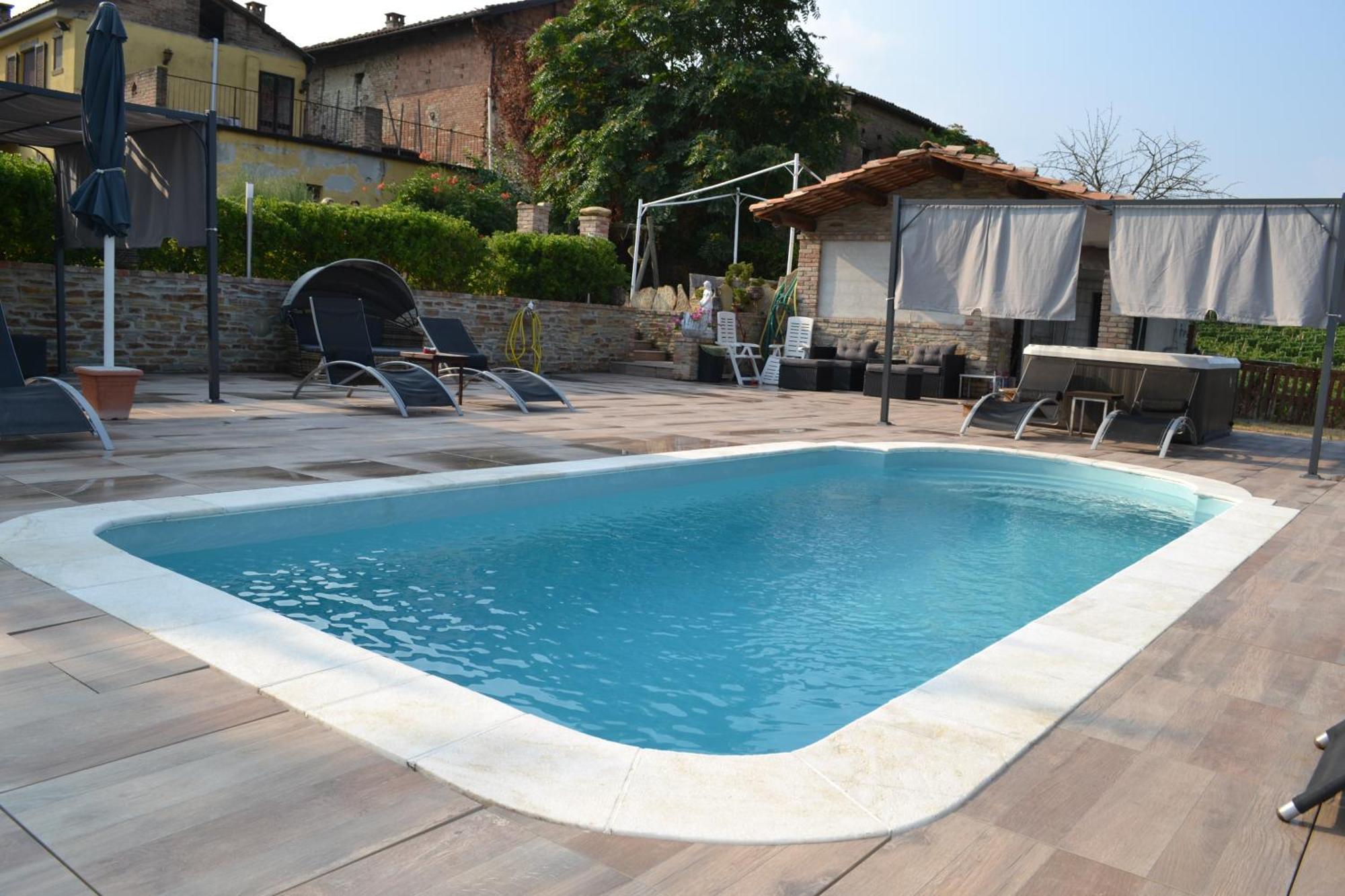 Agriturismo San Martino Castiglione Tinella Exterior photo