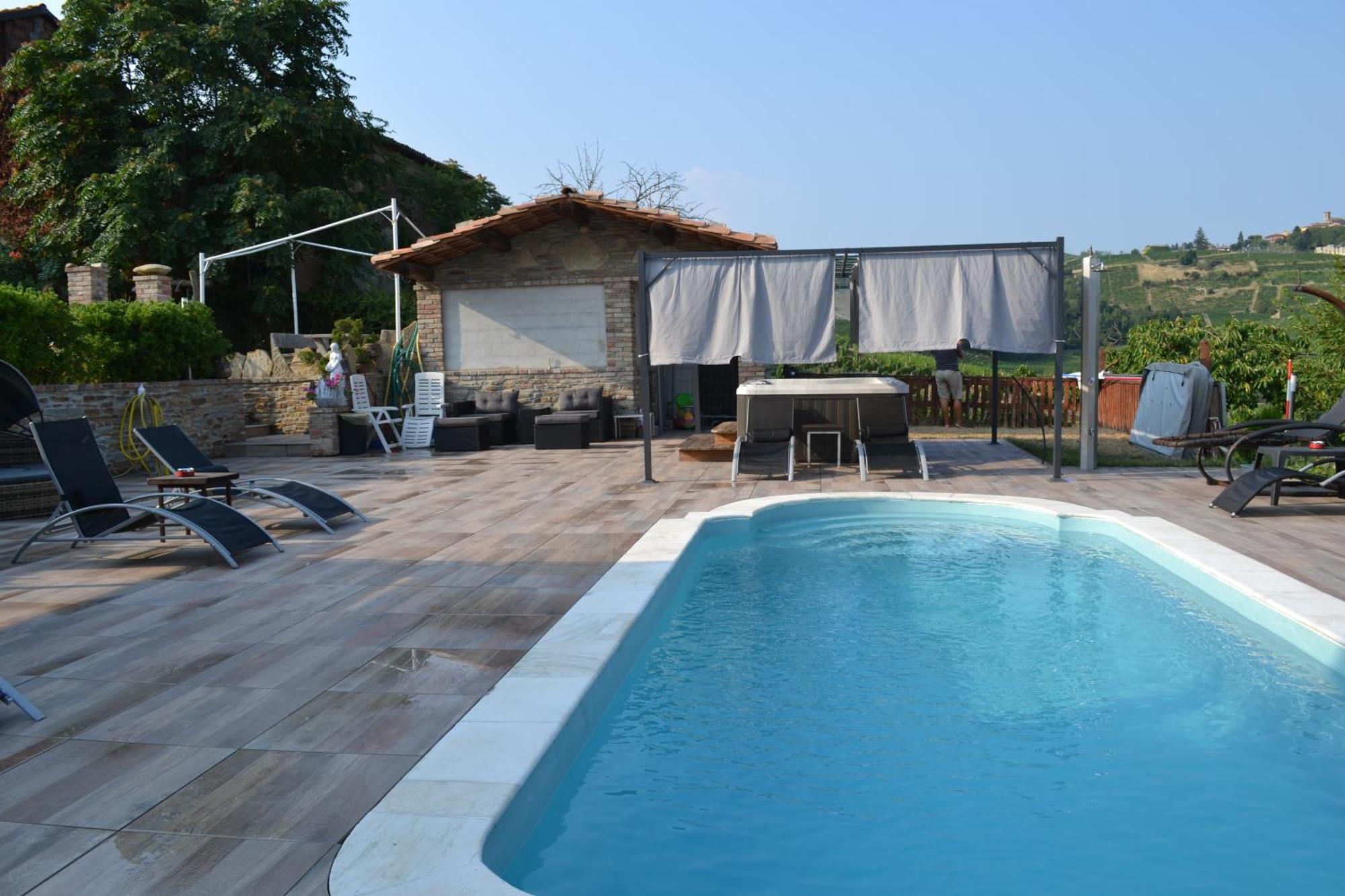 Agriturismo San Martino Castiglione Tinella Exterior photo